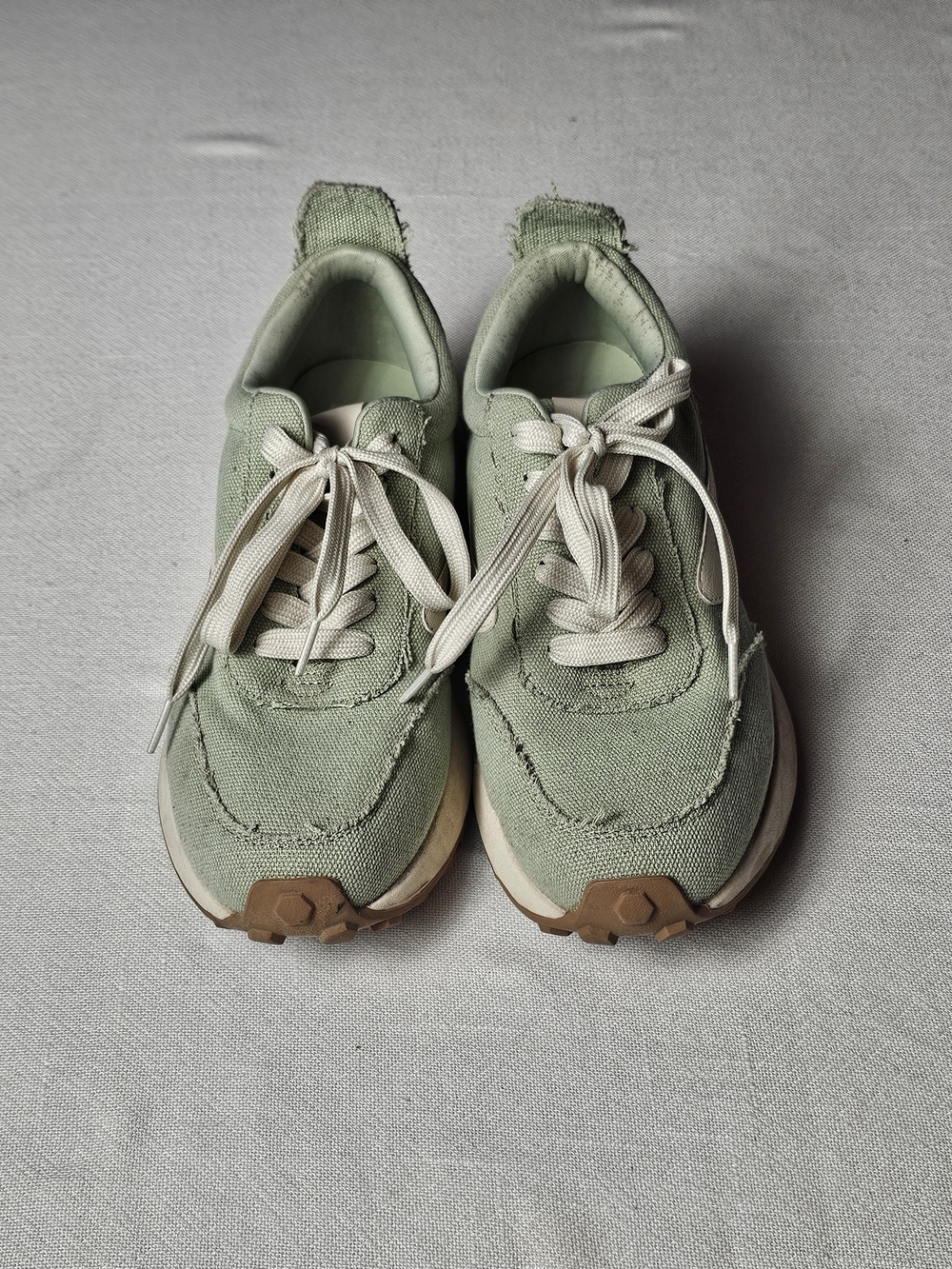 Dolce Vita Brantley sneakers Womens Size 9 Green